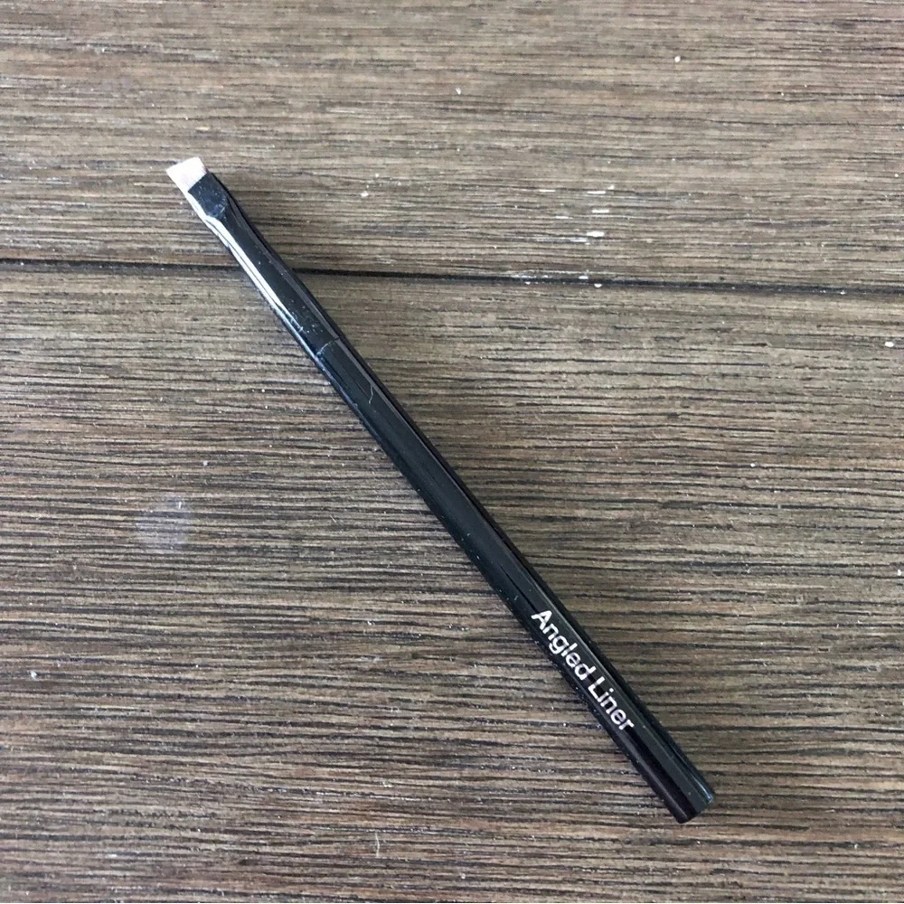 Julep Make-Up Brush: Angled Liner Brush